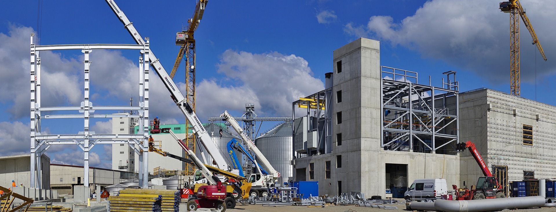 industry-798642_1920.jpg